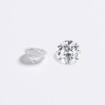 3.0ct-3.5ct 合成心血管疾患 実験室で育てた ダイヤモンド 丸い形 VS-VVS IGI 認証された心臓と矢
