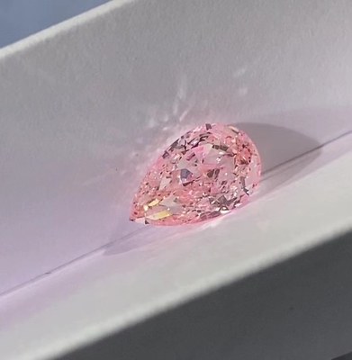 VS1ナシの切口の形の実験室によって育てられるピンクのダイヤモンドの宝石類の装飾
