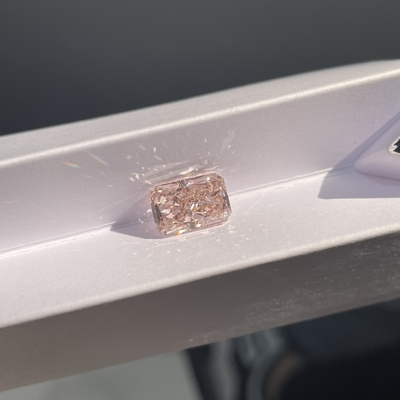 人工実験室で育ったピンクCVD ダイヤモンド 放射性形 1.5ct-1.99ct