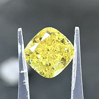 0.55ct 実験室製 黄色 ダイヤ 方形 クッション 形 おしゃれ 鮮明 黄色 IGI認証