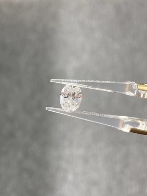 オーバル形 ラボで育てた CVD ホワイトダイヤモンド 3.4ct IGI証明書